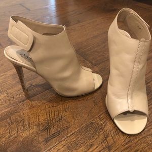 Charles by Charles David Peep Toe Booties 6.5M